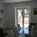 Villa Rustic Chick